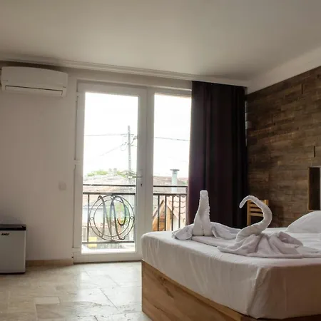 La Maison De Maria Hotel *